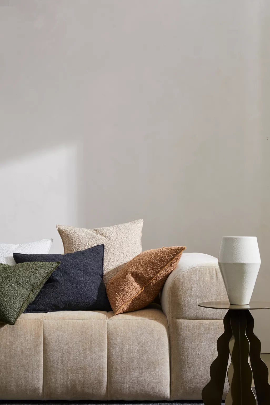 Alberto Cushion - Ivory