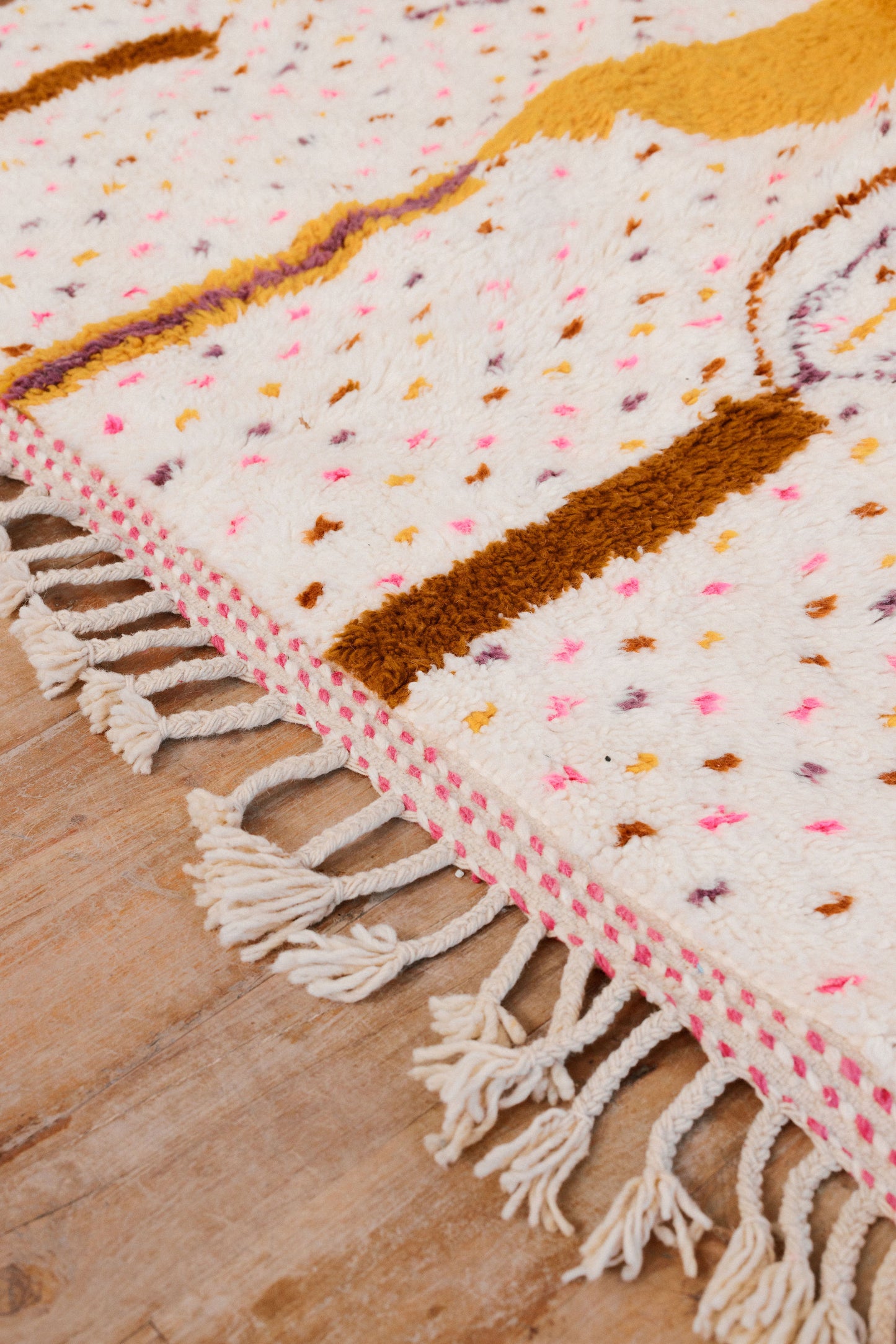 Aysel- Moonlike - New Moroccan Beni Ourain Rug 2500 x 1600 mm