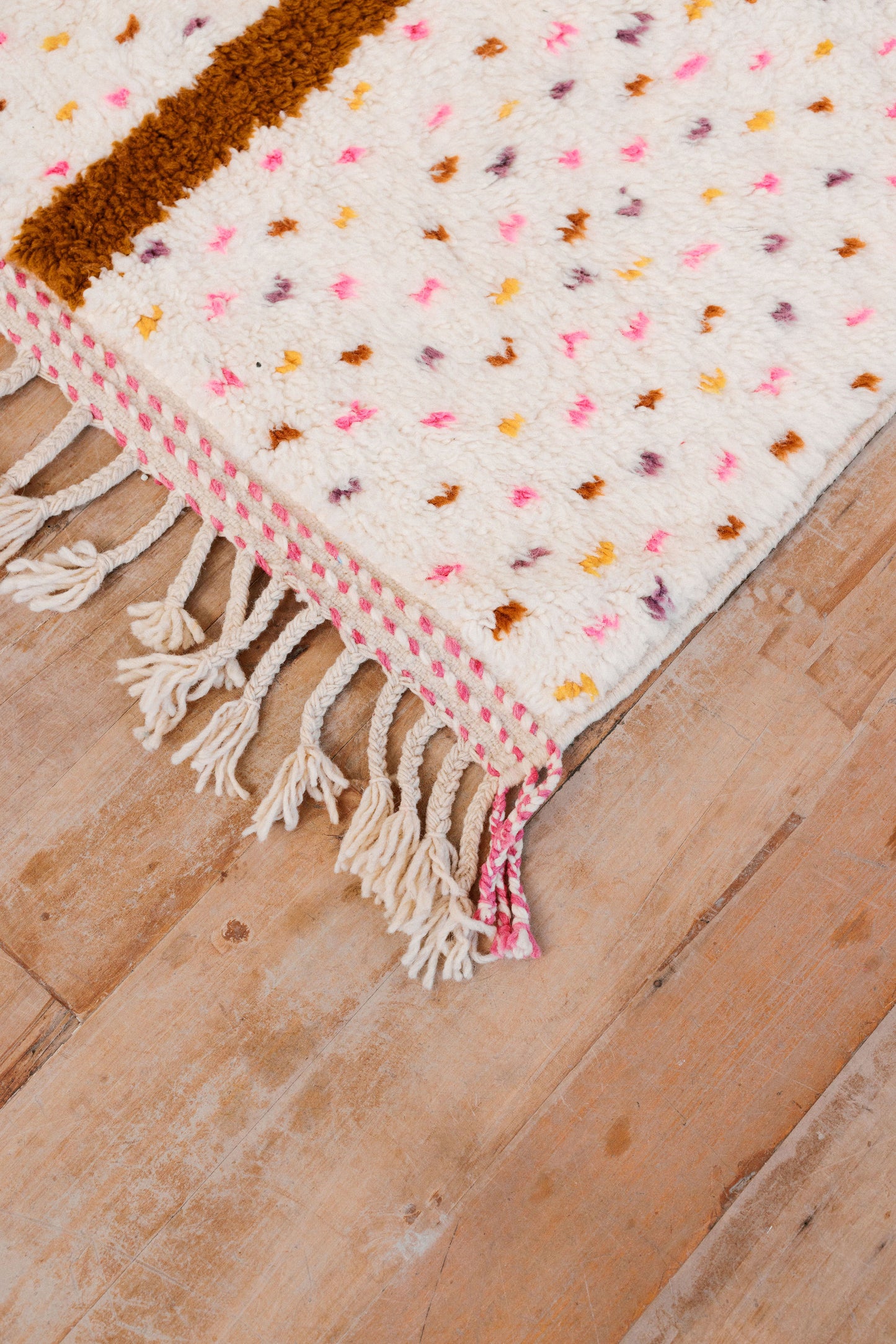 Aysel- Moonlike - New Moroccan Beni Ourain Rug 2500 x 1600 mm