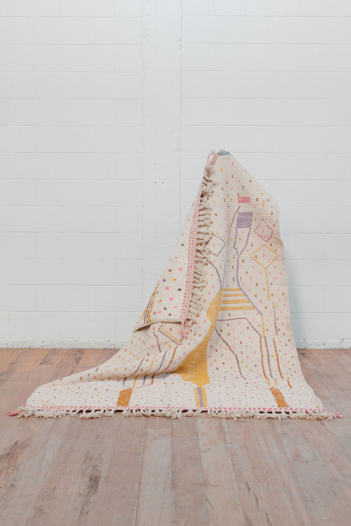 Aysel- Moonlike - New Moroccan Beni Ourain Rug 2500 x 1600 mm