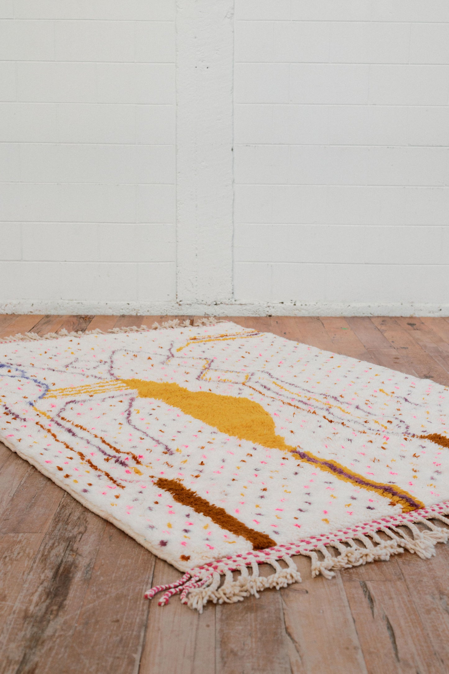 Aysel- Moonlike - New Moroccan Beni Ourain Rug 2500 x 1600 mm