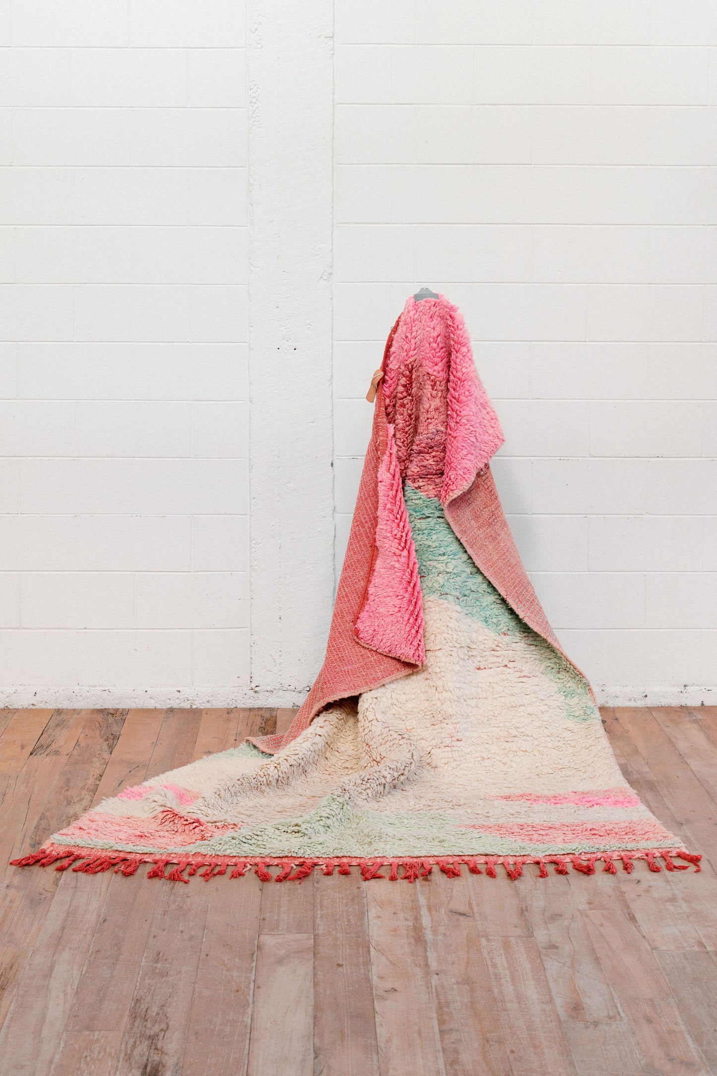 Pink Vintage Moroccan Boujaad Rug 2400 x 1600 mm