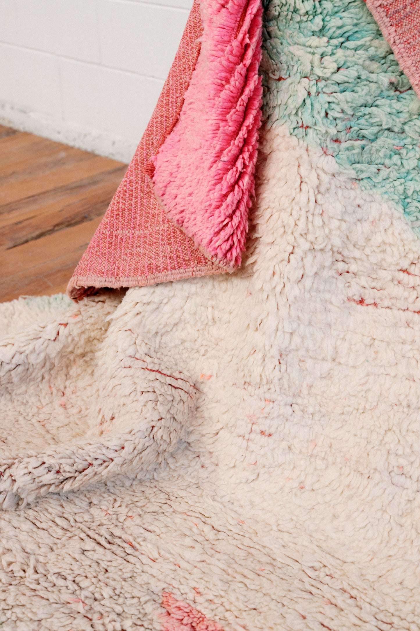 Pink Vintage Moroccan Boujaad Rug 2400 x 1600 mm