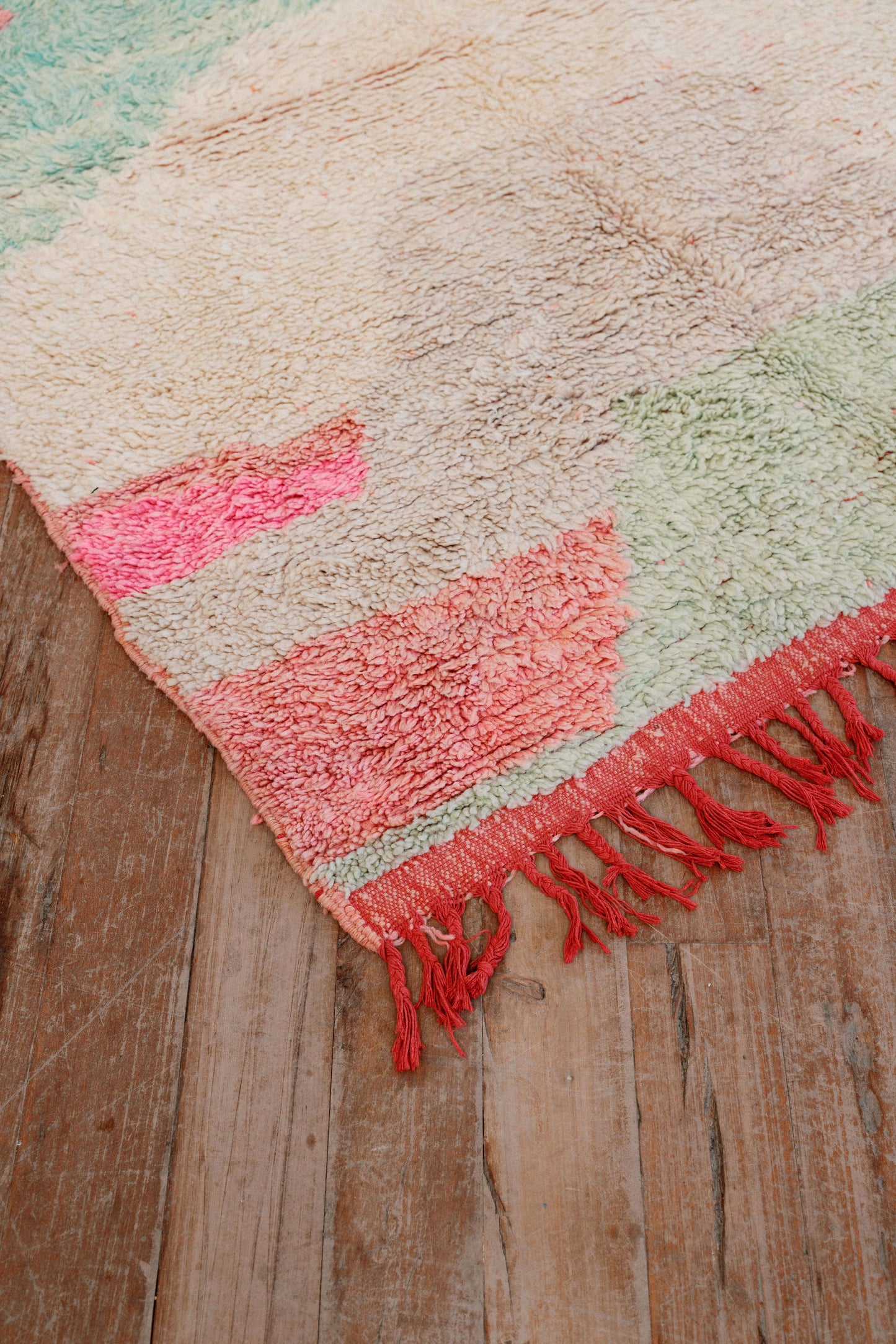 Pink Vintage Moroccan Boujaad Rug 2400 x 1600 mm
