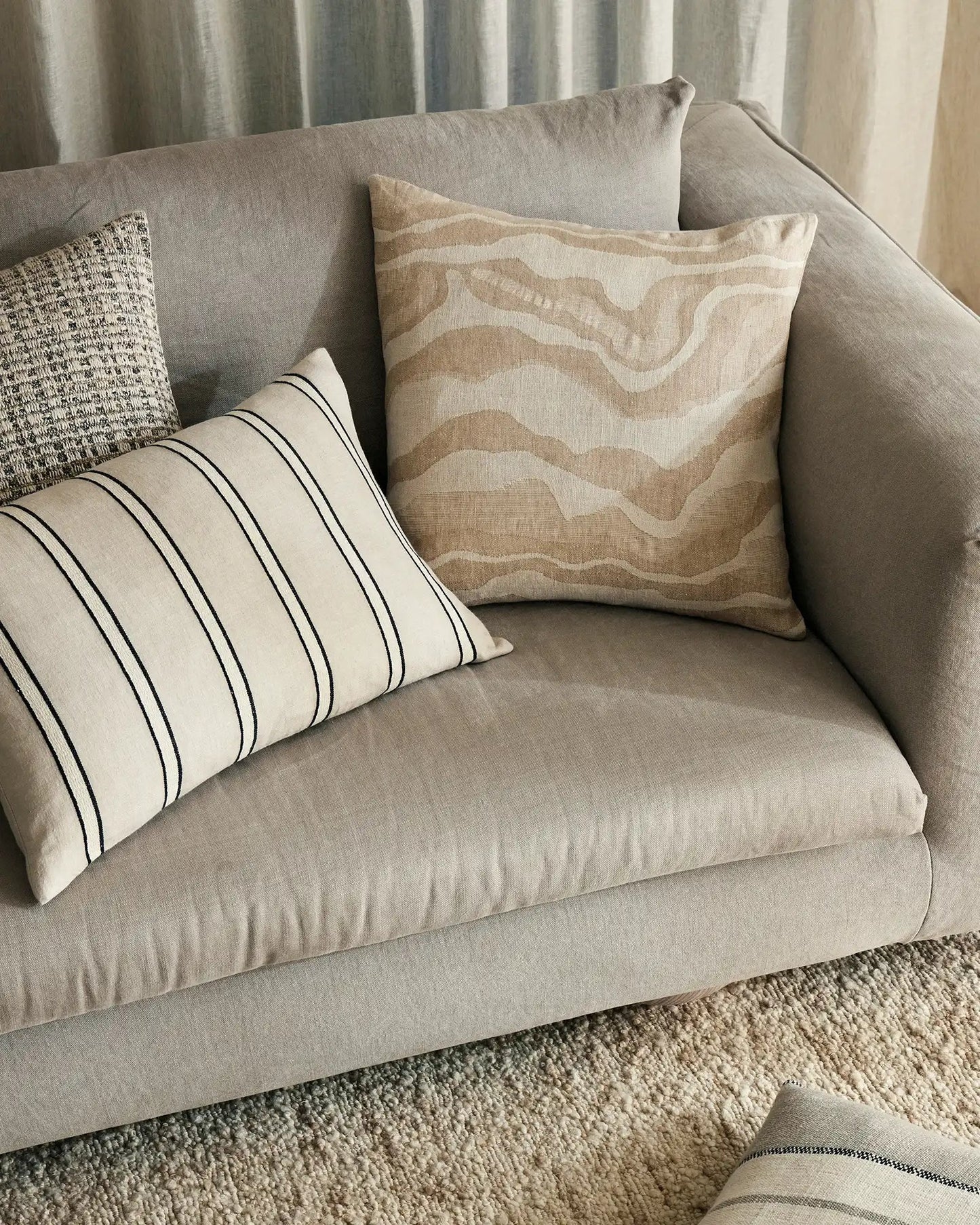 Vinnie Cushion - Natural
