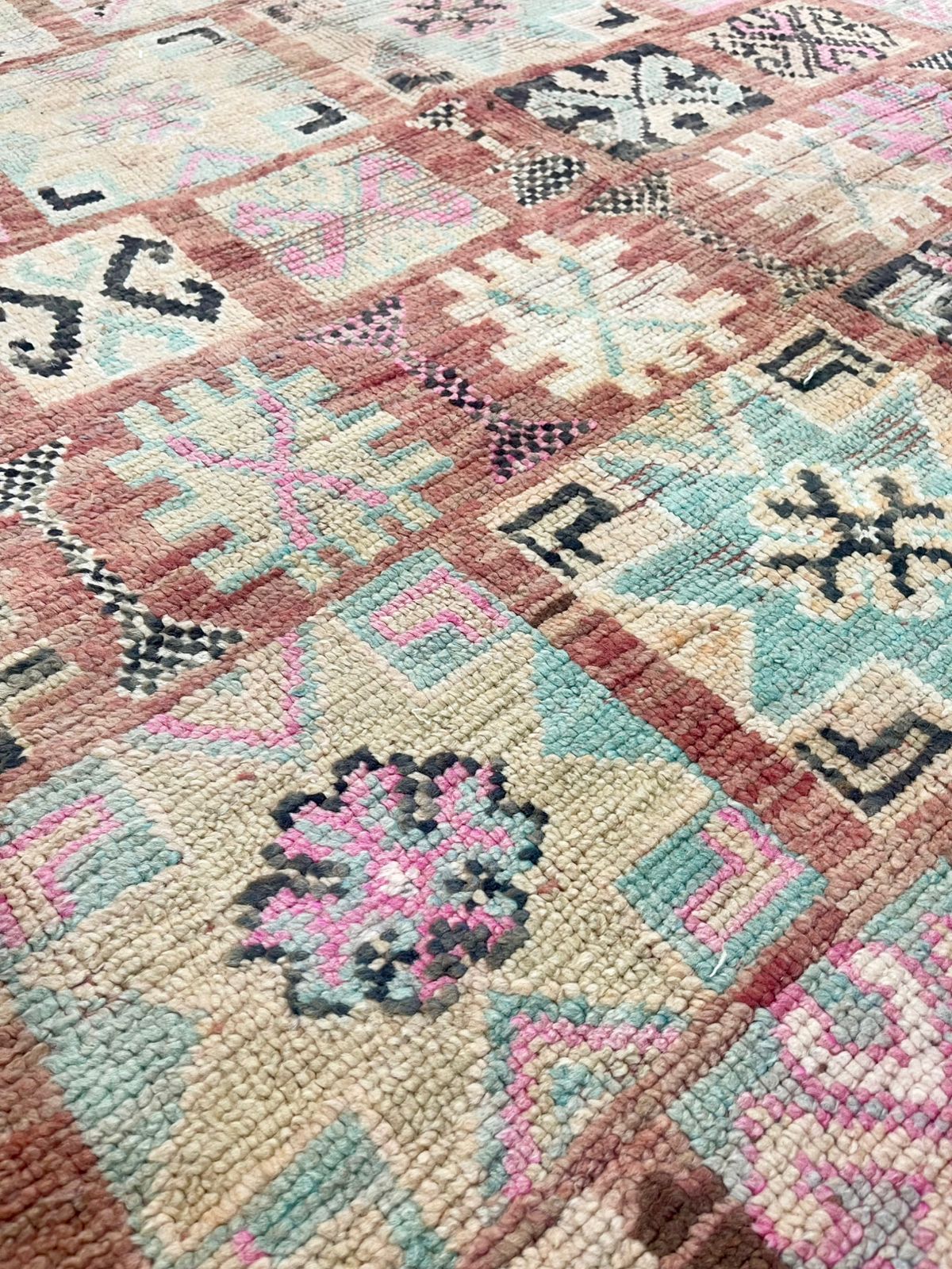 Vintage Moroccan Boujaad Rug - Alegria- 280 x 180 cm