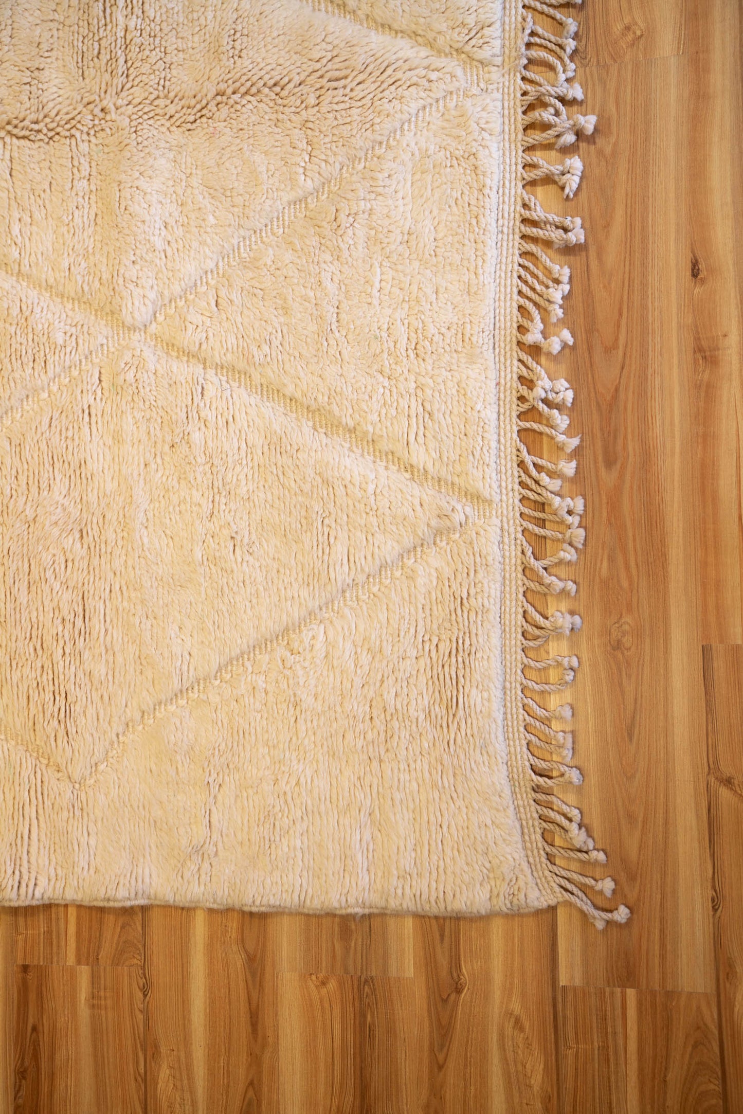 Creamy New Moroccan Beni M'Rirt Rug - 3220 x 2280mm