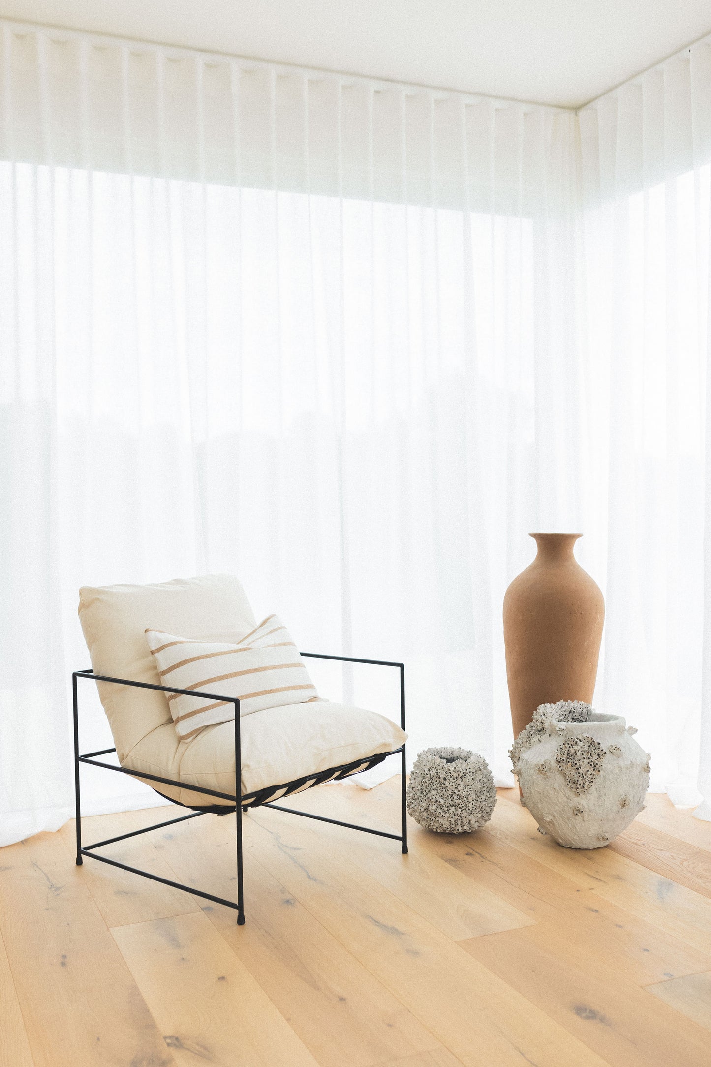 Lauro Club Chair- Vanilla