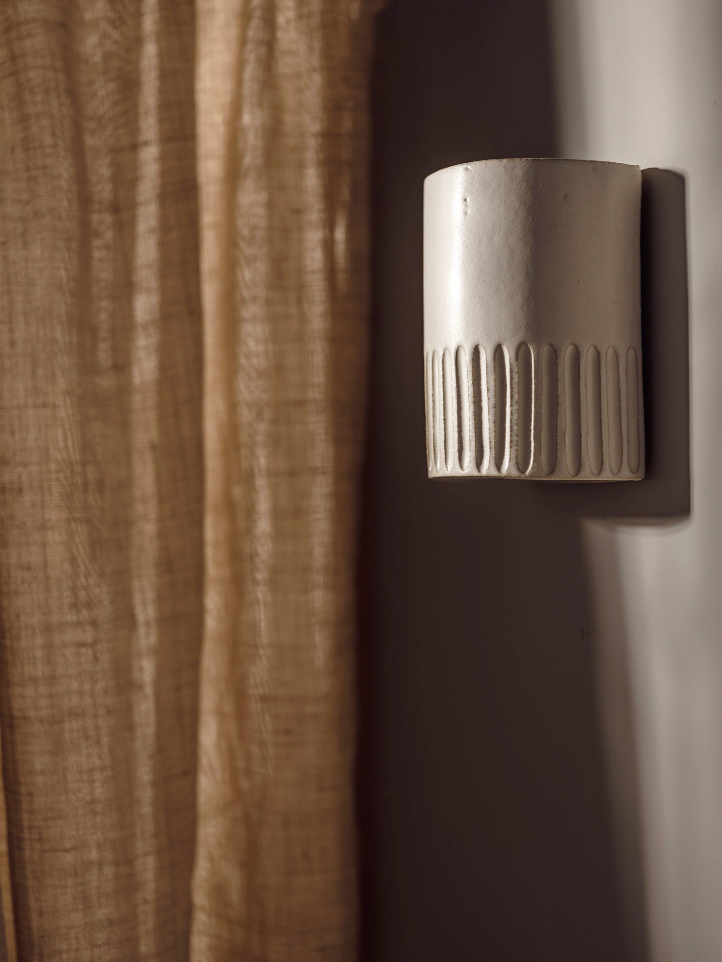 We Ponder | Day Interior | Tall or Short