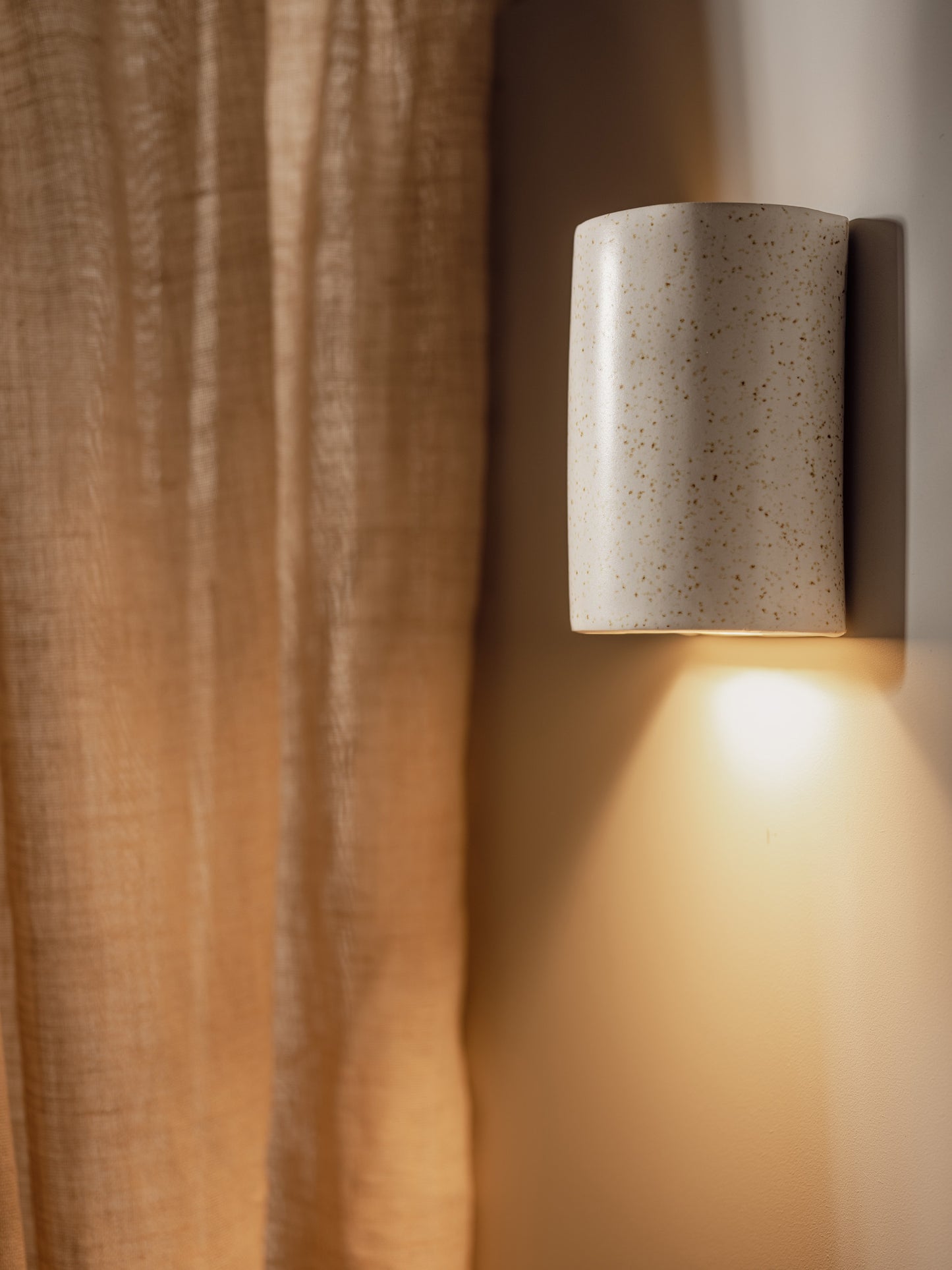 We Ponder | Freckles Interior | Tall or Short