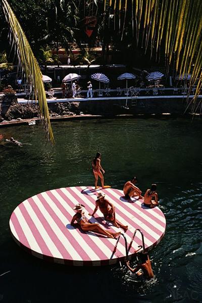 SLIM AARONS 'LA CONCHA BEACH CLUB' PHOTOGRAPHIC PRINT