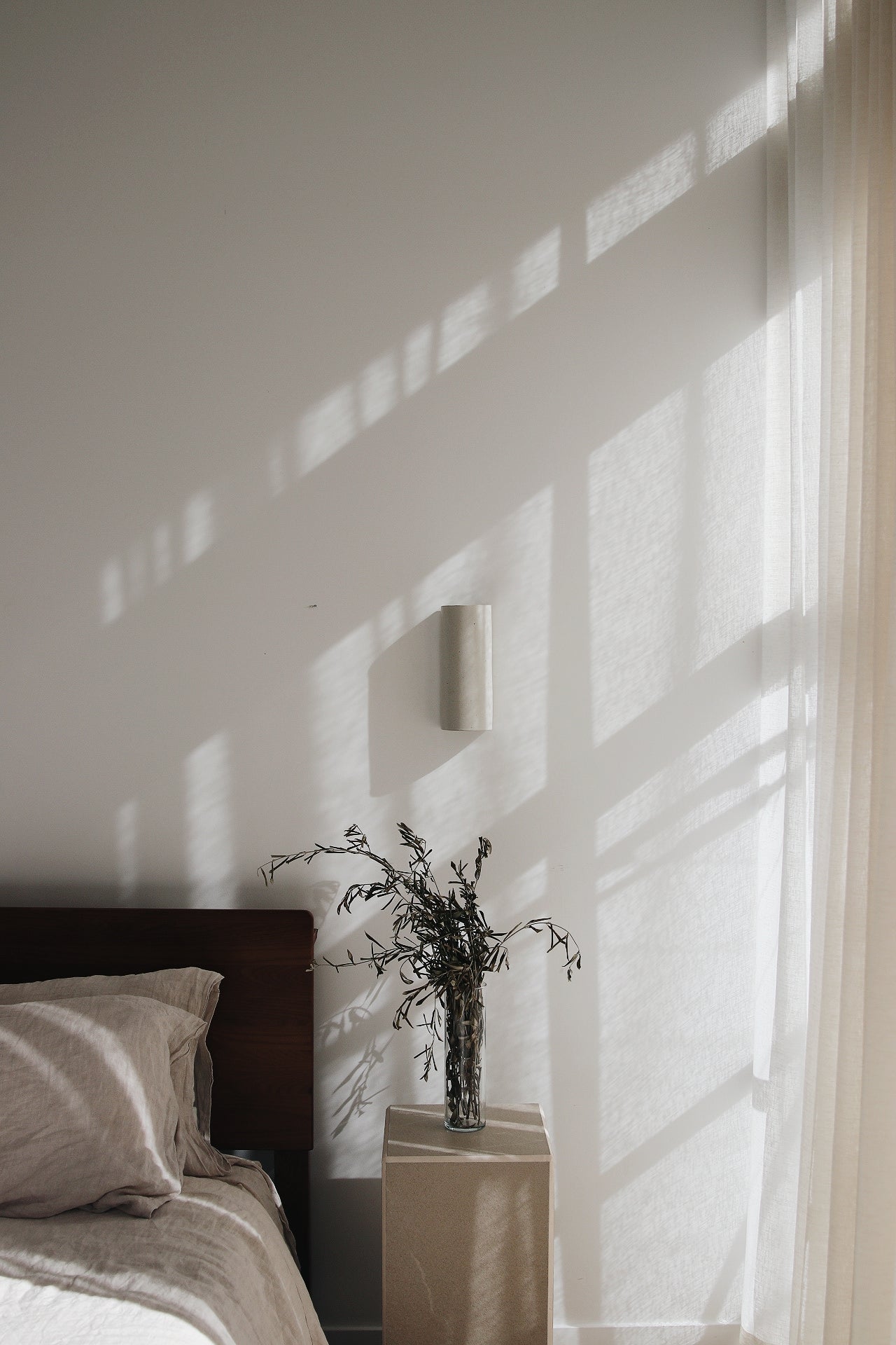 We Ponder | Dawn Interior | Tall or Short