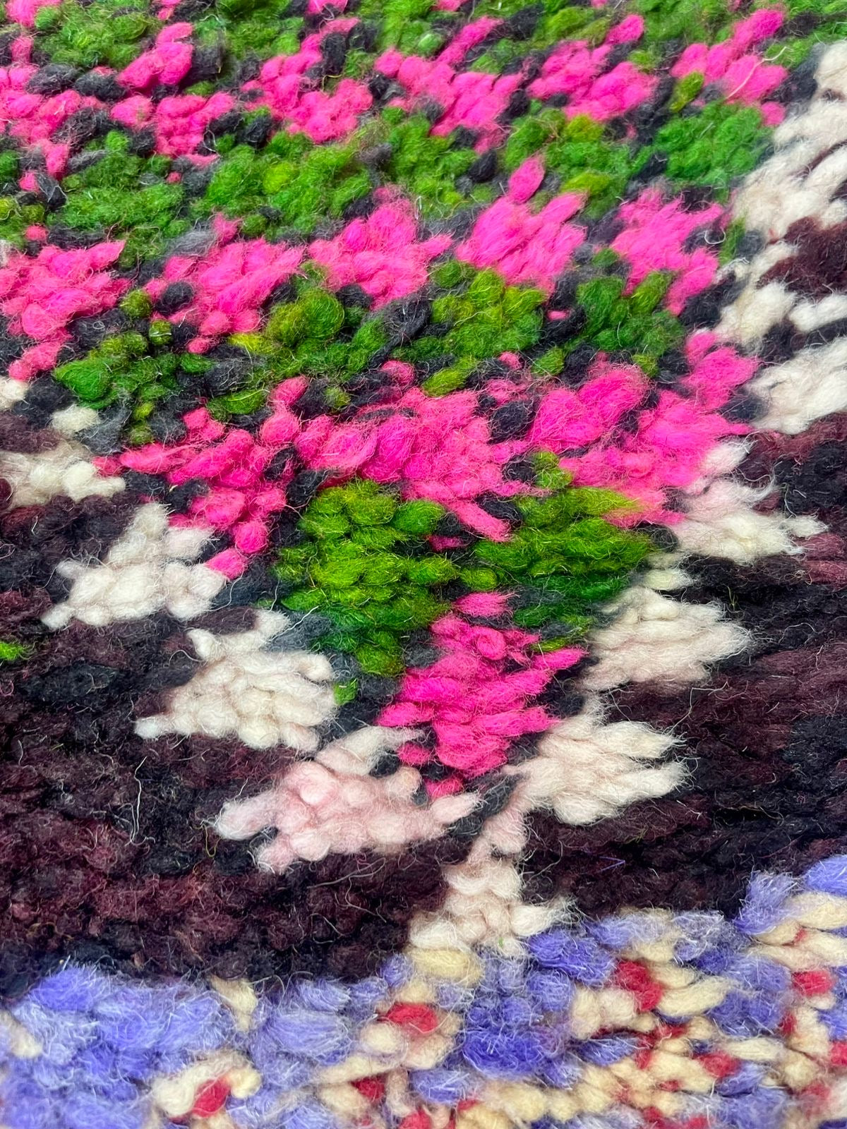 Vintage Moroccan Boujaad Rug - Geometric pink  -  365 x 200 mm