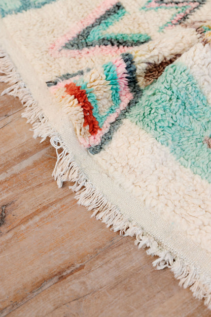 Ayana Beautiful flower 2500 x 1550 mm - New Moroccan Boujaad Rug