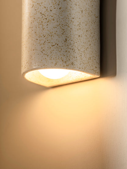 We Ponder | Freckles Interior & exterior | Tall