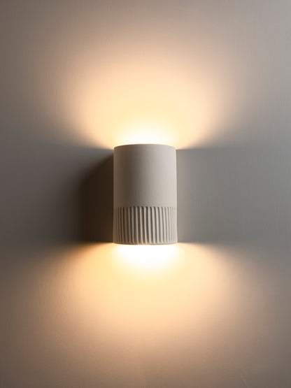 We Ponder | Stone Interior & exterior | Short