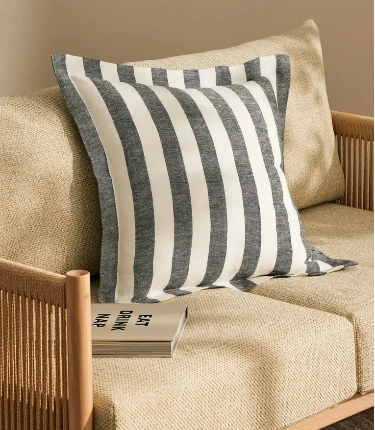 VITO SHADOW - Playful cabana stripe -50cm x 50cm